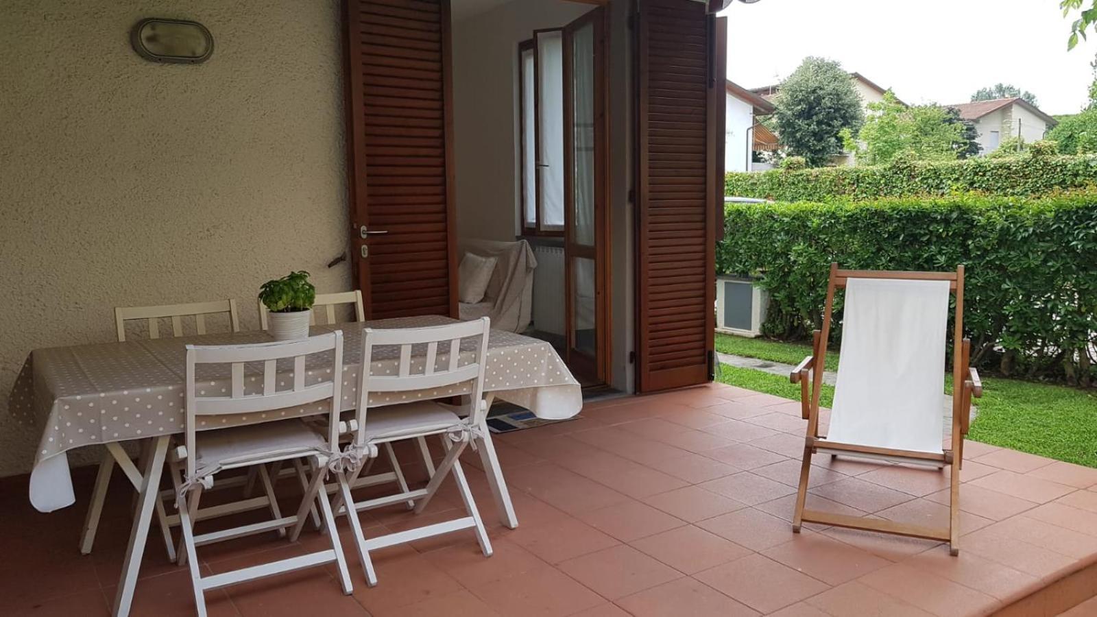 Villetta Cinquale Versilia Kültér fotó