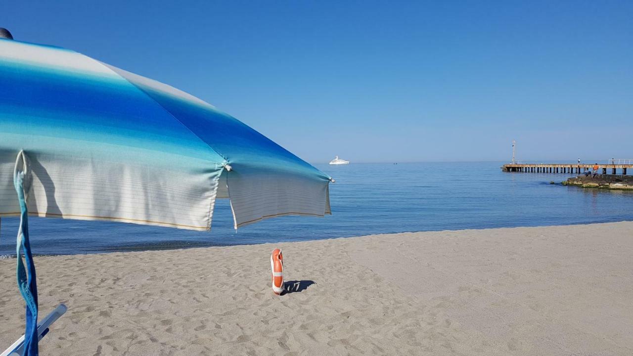 Villetta Cinquale Versilia Kültér fotó